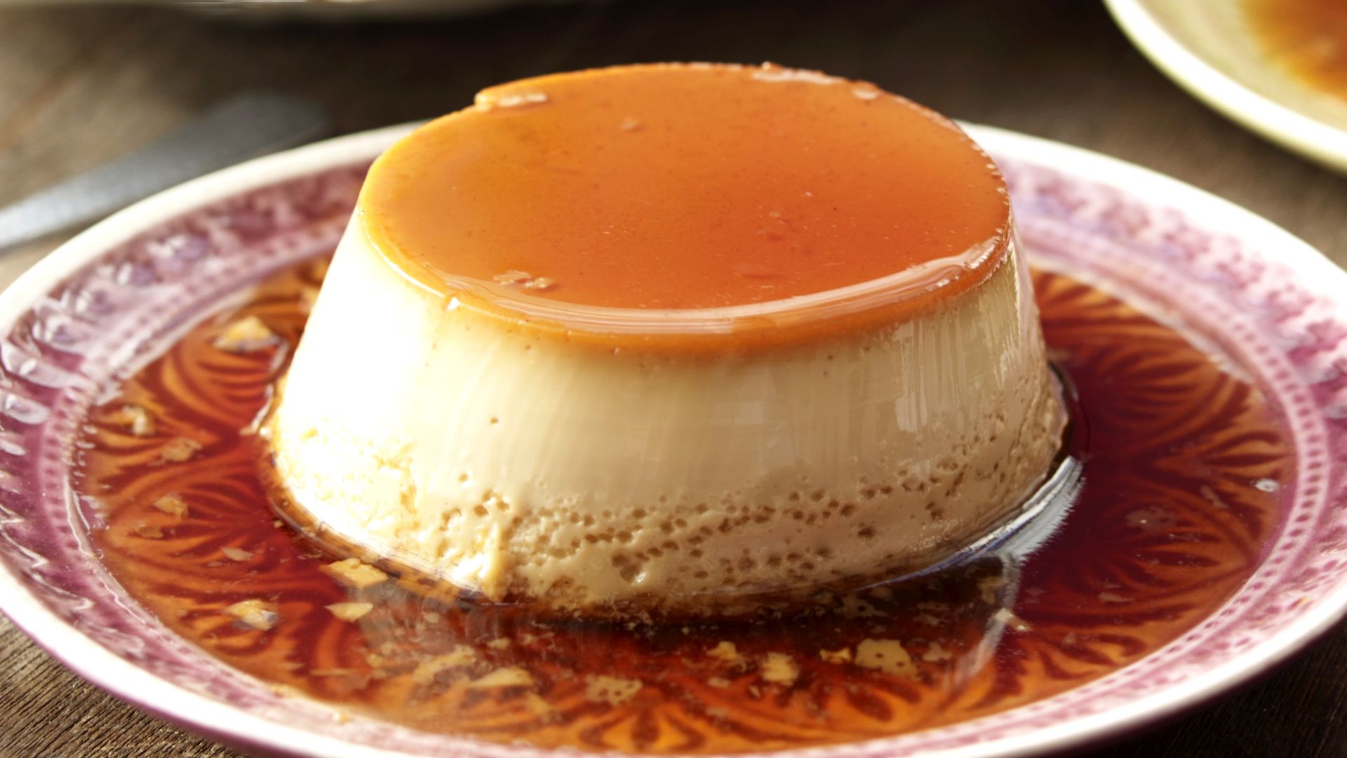 Como lo haría tu abuela: así puedes preparar flan de café casero y tradicional