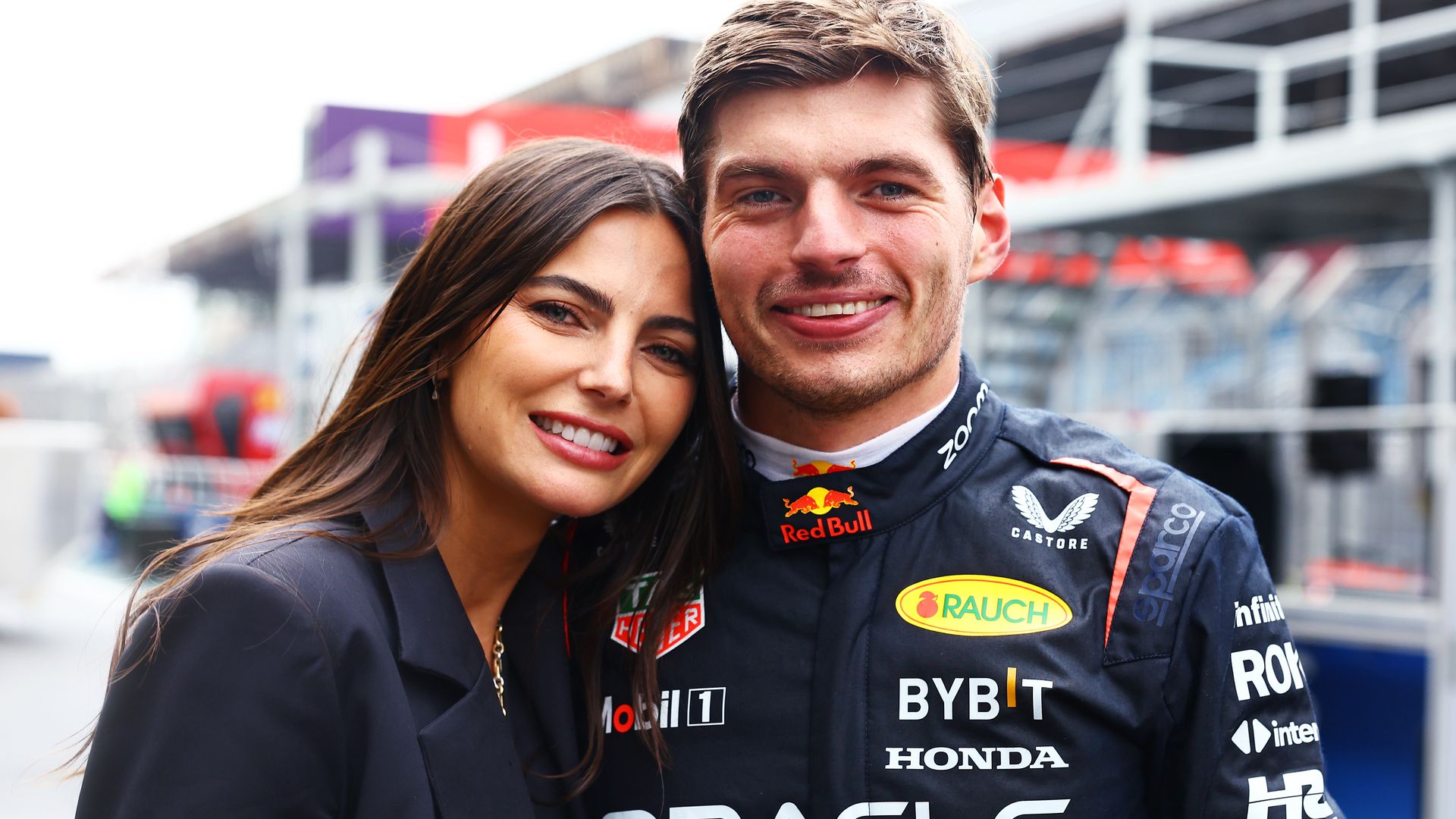 Max Verstappen y su novia Kelly Piquet le han la bienvenida a su primera bebé juntos.