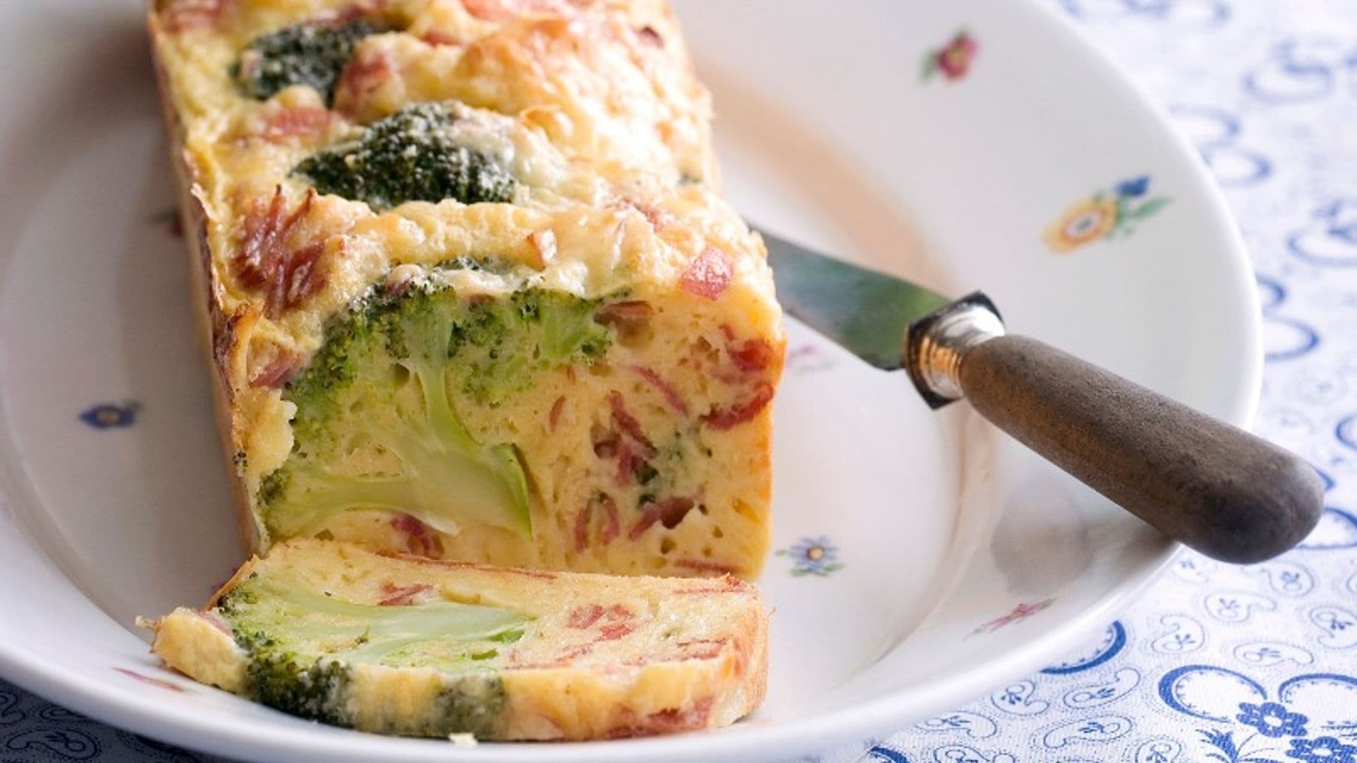 Pastel de brócoli con jamón