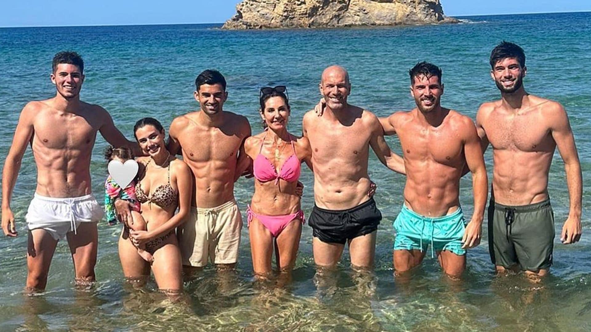 Así son los cuatro guapos hijos de Zinedine Zidane, que acaba de celebrar su 52 cumpleaños con ellos