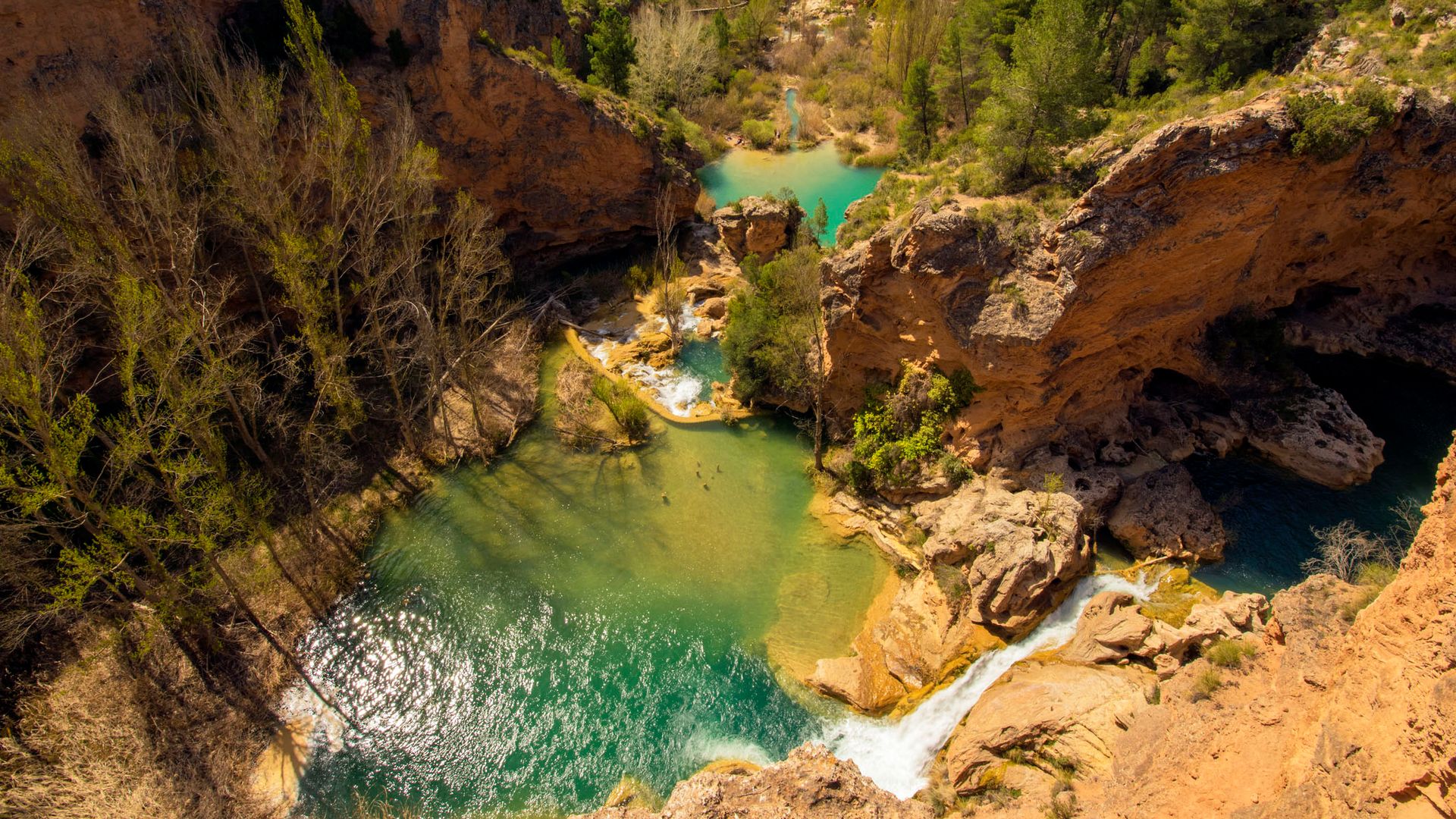 Zonas donde refrescarse durante el verano en Cuenca: chorreras del Cabriel en Enguídanos