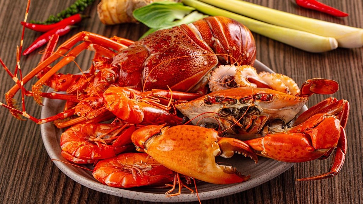 Los mejores planes para comerte Madrid este fin de semana: entre mariscos, setas y asados
