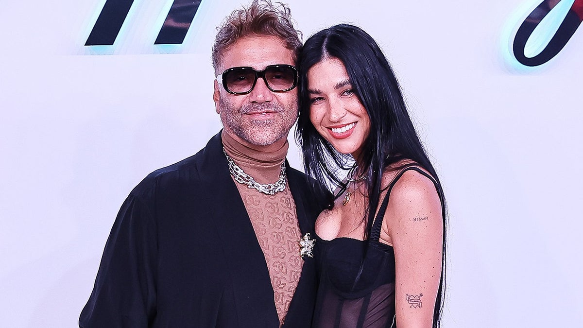 Karla Laveaga says she supports Alejandro Fernández through mental health struggles