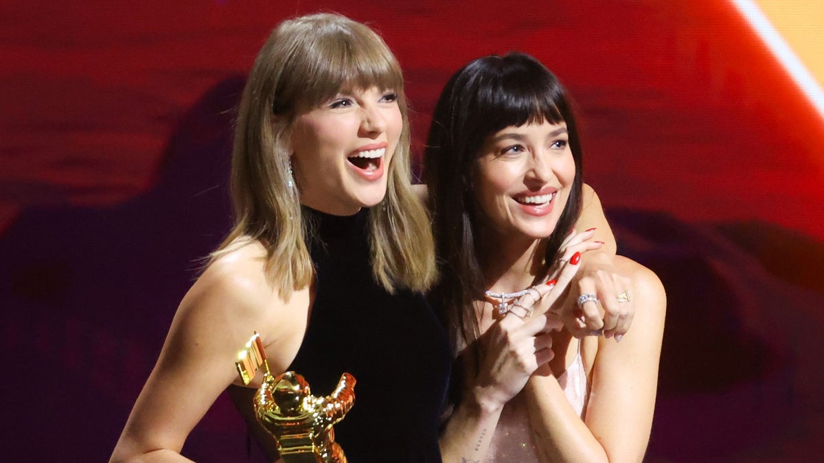 Dakota Johnson on Taylor Swift and Travis Kelce’s Wedding Photos