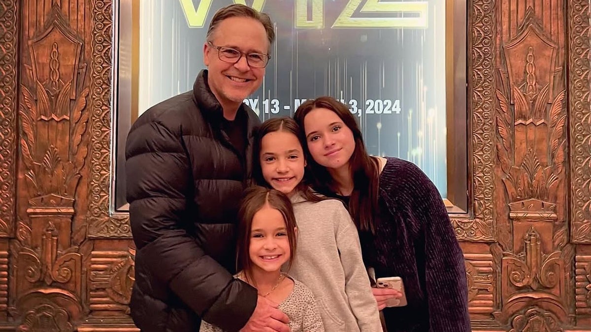 Image accompanying Revelada la causa de la muerte de Fiona, hija de Chad Lowe y sobrina de Rob Lowe, a los 13 años, from HOLA