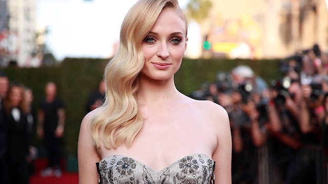 sophie turner piel