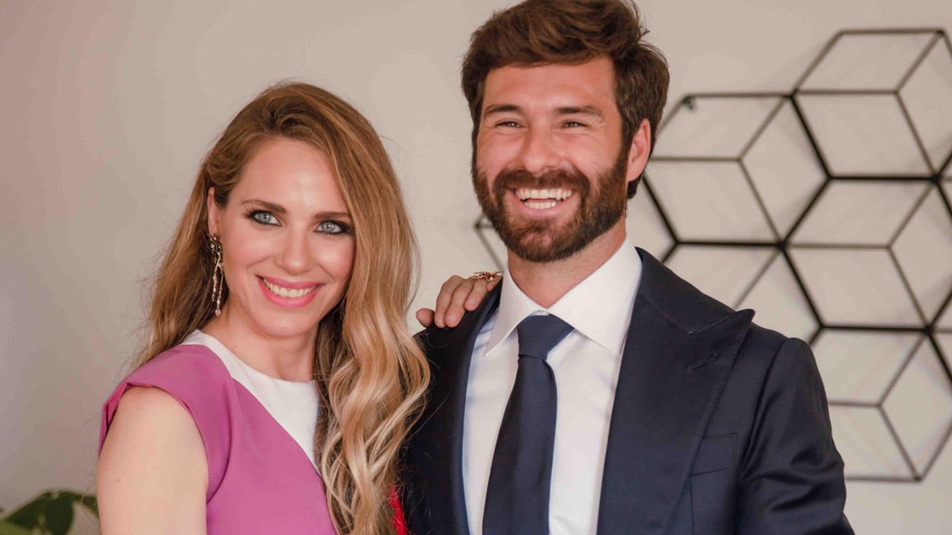 Vanesa Romero recupera la alegría en la boda de su hermano, Amador, tras su ruptura con Emilio Esteban