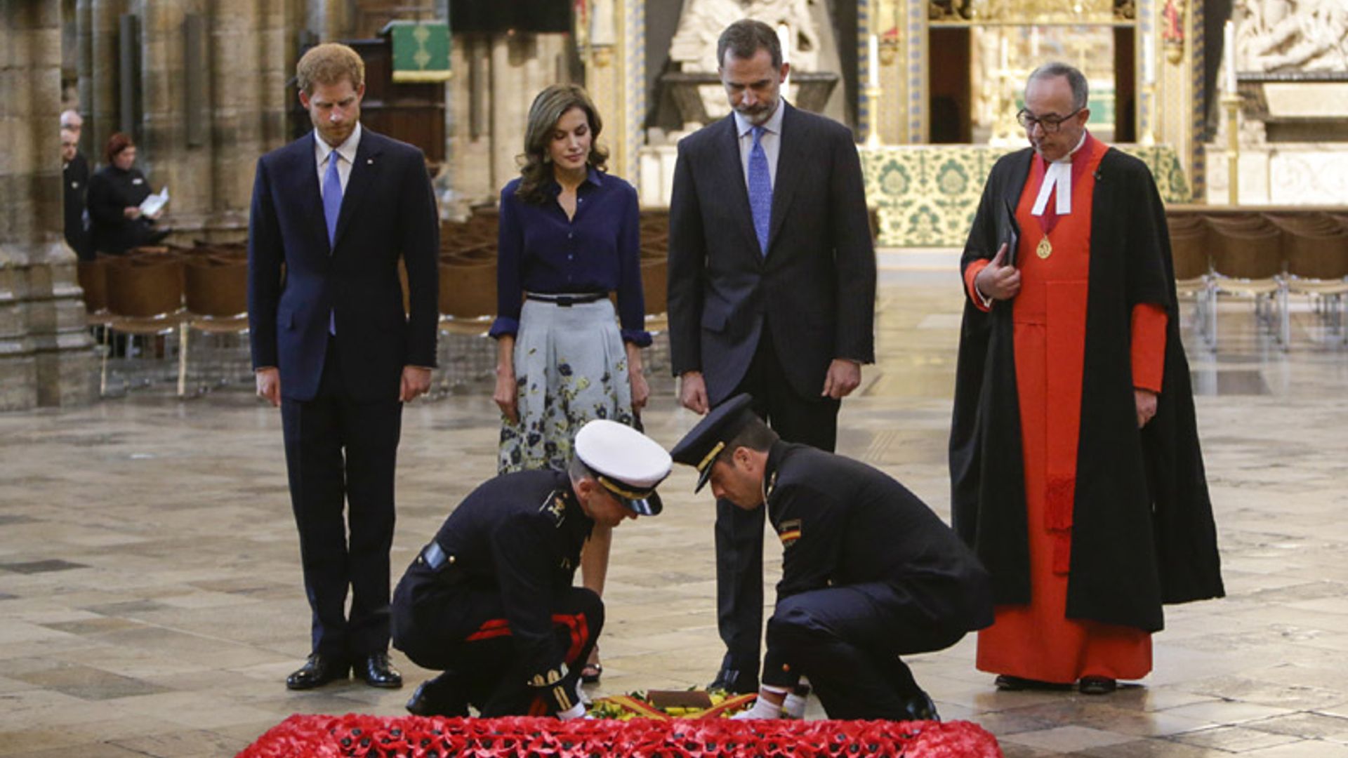Encuentro con la comunidad española, almuerzo con Theresa May... La segunda mañana de los Reyes en Londres