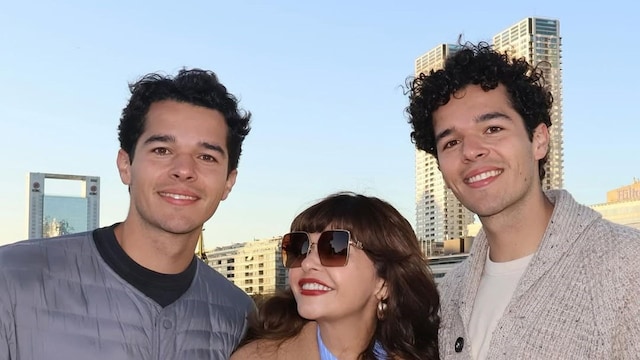 Itatí Cantoral junto a sus gemelos en Argentina.
