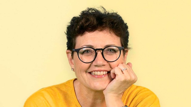 Esperanza Sebastian, coach