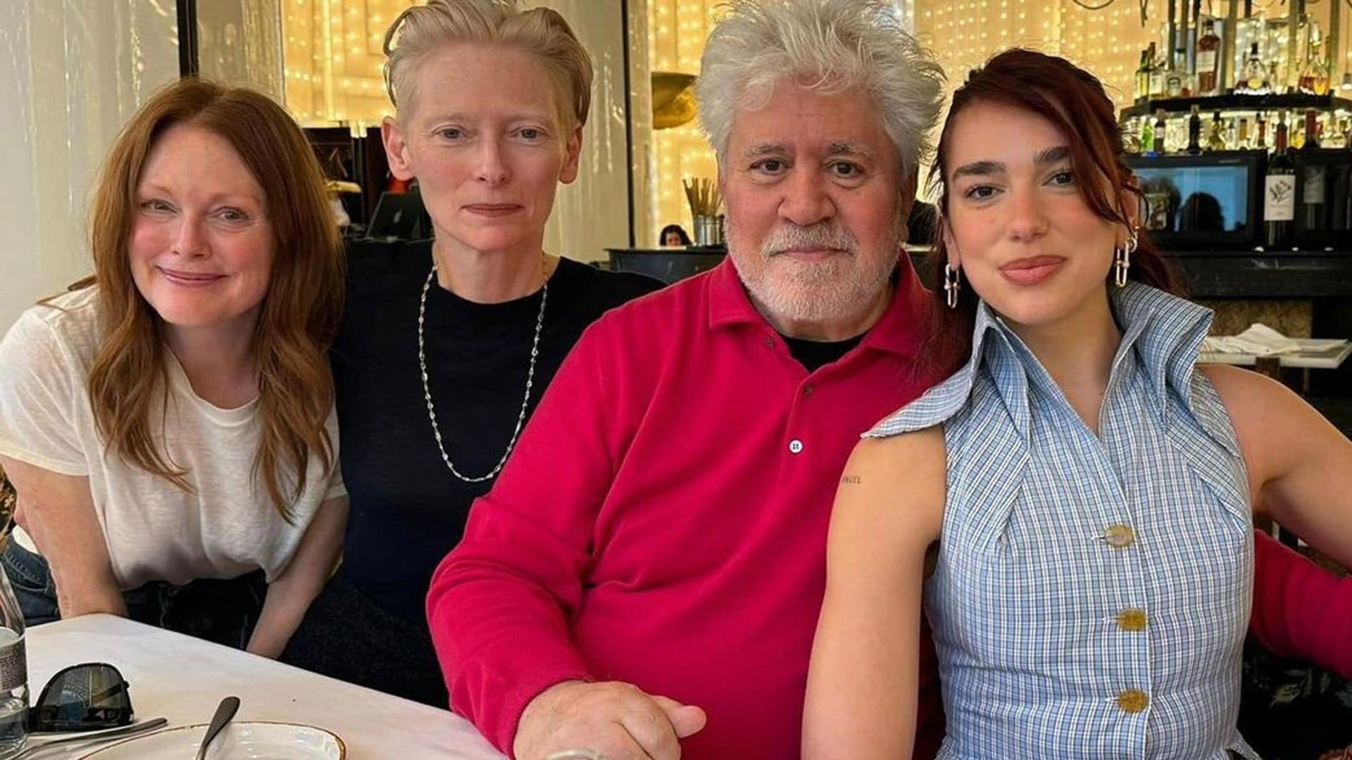 La escapada de Dua Lipa con su novio a Madrid: paseo por la Milla de Oro y encuentro con Almodóvar