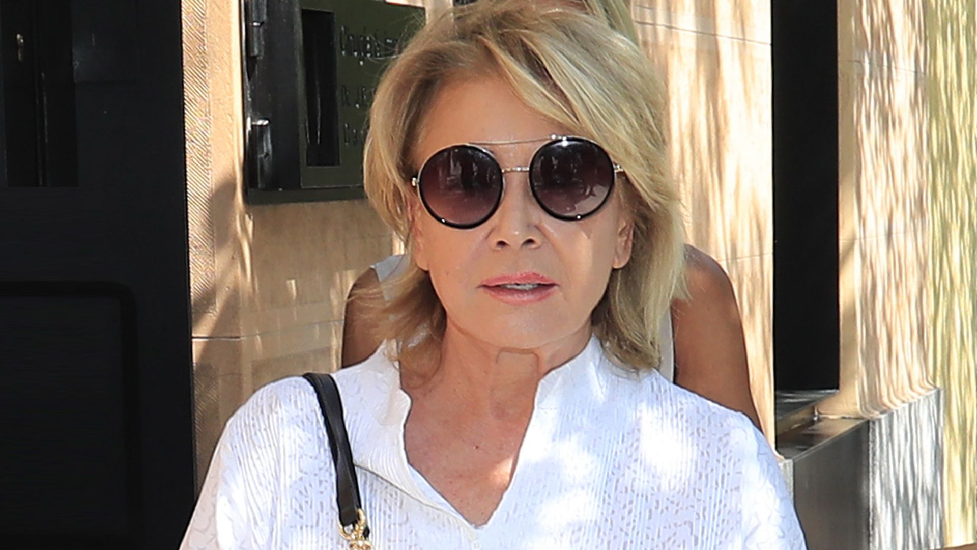 Mila Ximénez va mejorando con su tratamiento 'pero aún será largo'