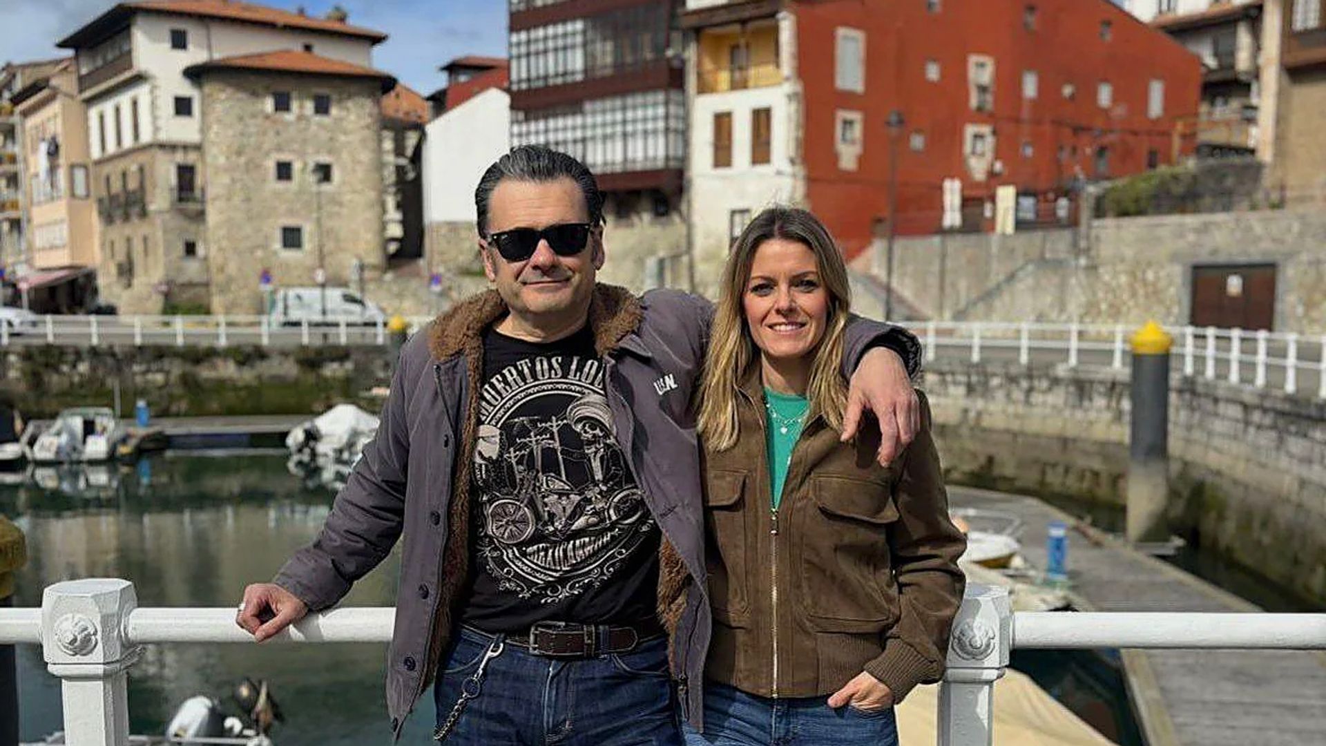 Andrea Ropero e Iñaki López se dejan sorprender por la costa asturiana: playas, cachopo y rincones de postal