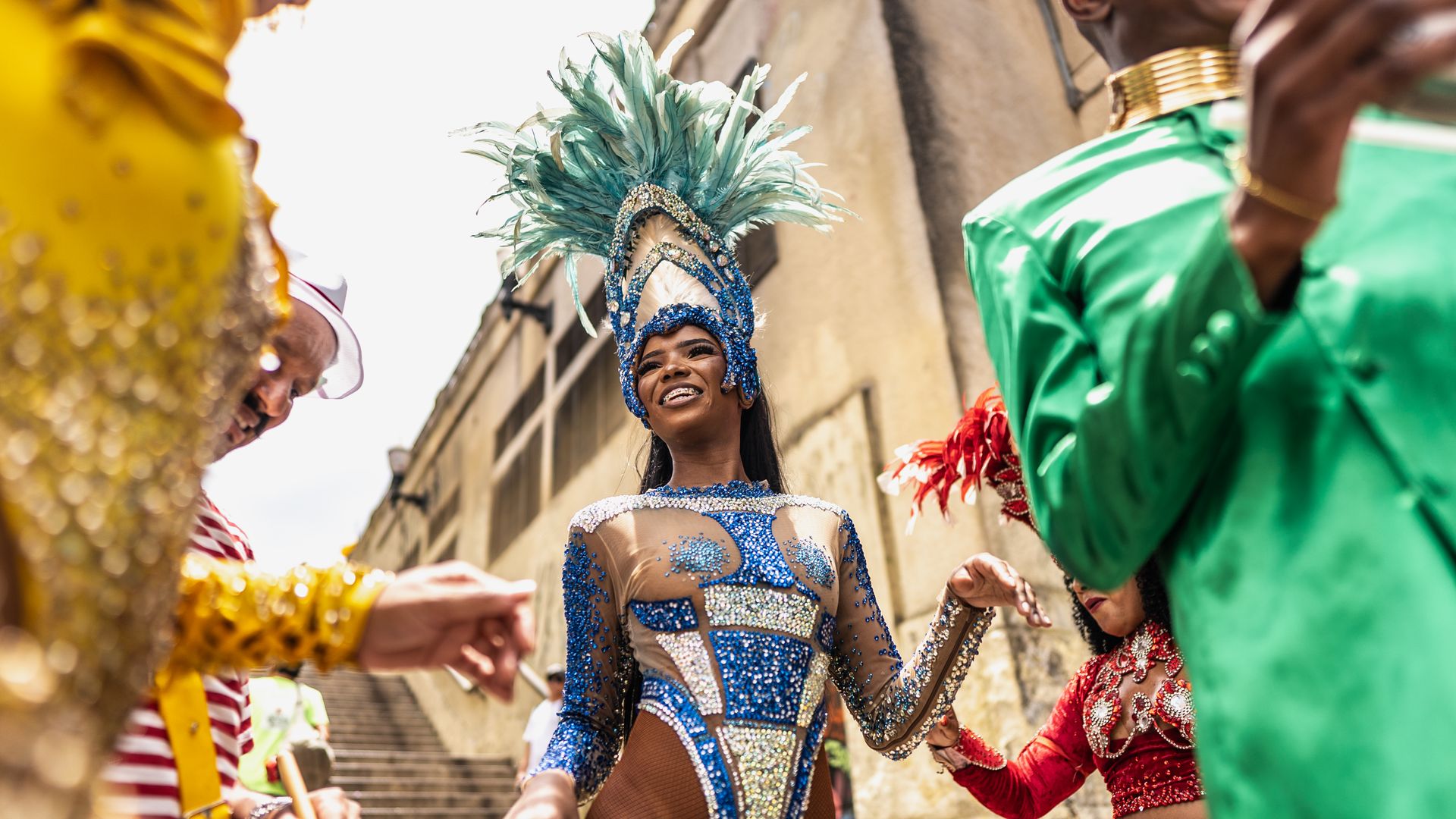 La guía de viaje que necesitas para vivir la experiencia del Carnaval de Río 2025