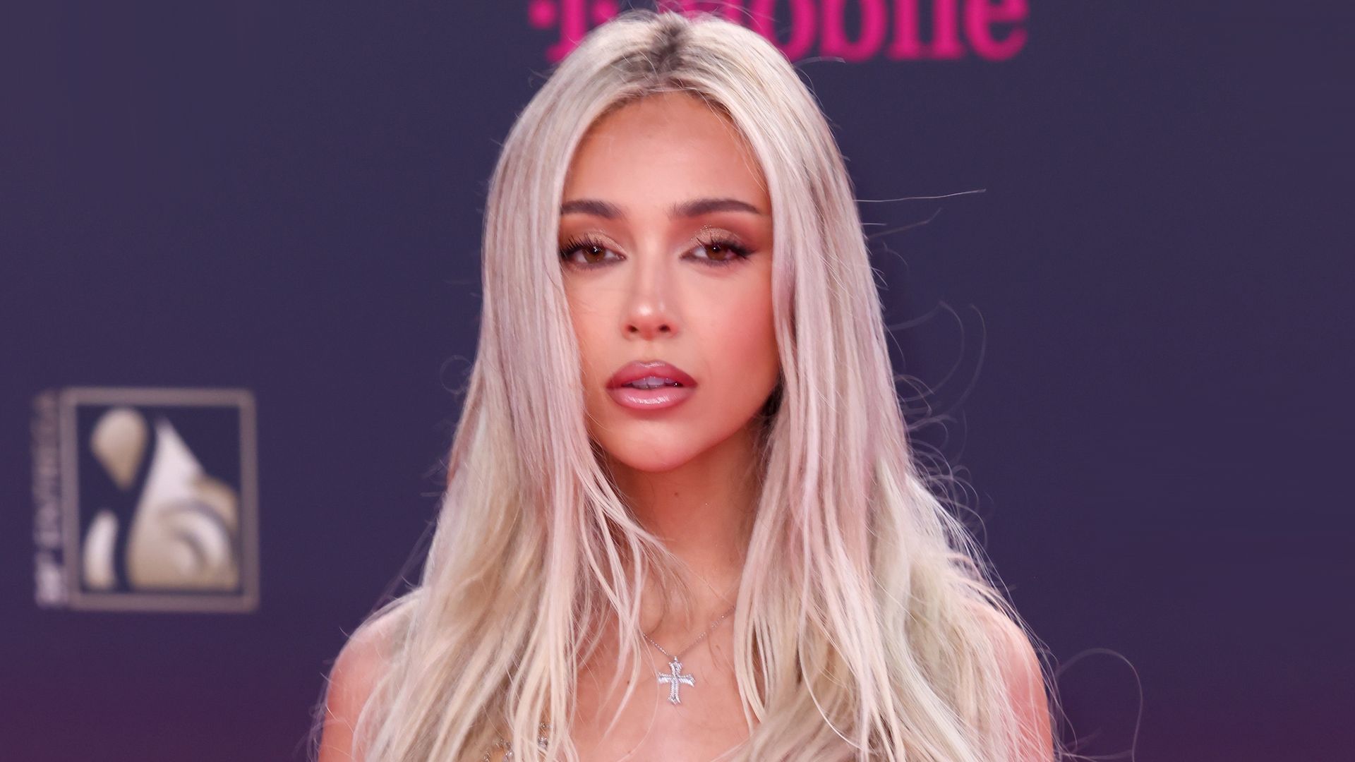 Los mejores looks de la alfombra roja: de Ana Mena a Melody, Thalía y Nathy Peluso