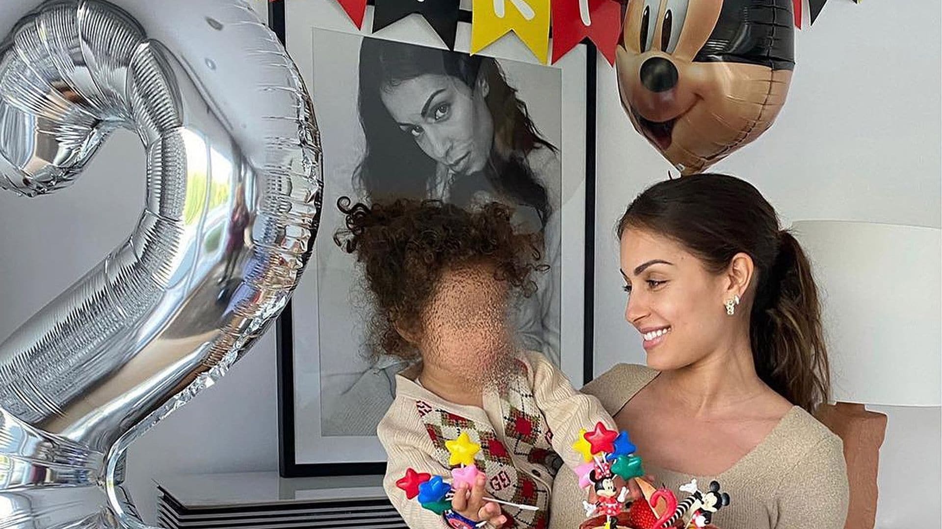 ¡Dulce espera! Hiba Abouk celebra el cumpleaños de su primer hijo en los últimos días de su embarazo