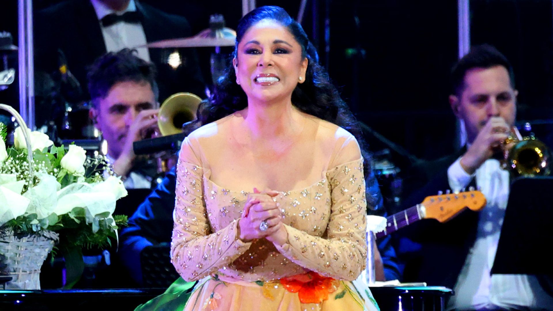 Isabel Pantoja despide el año a lo grande en su concierto de Barcelona