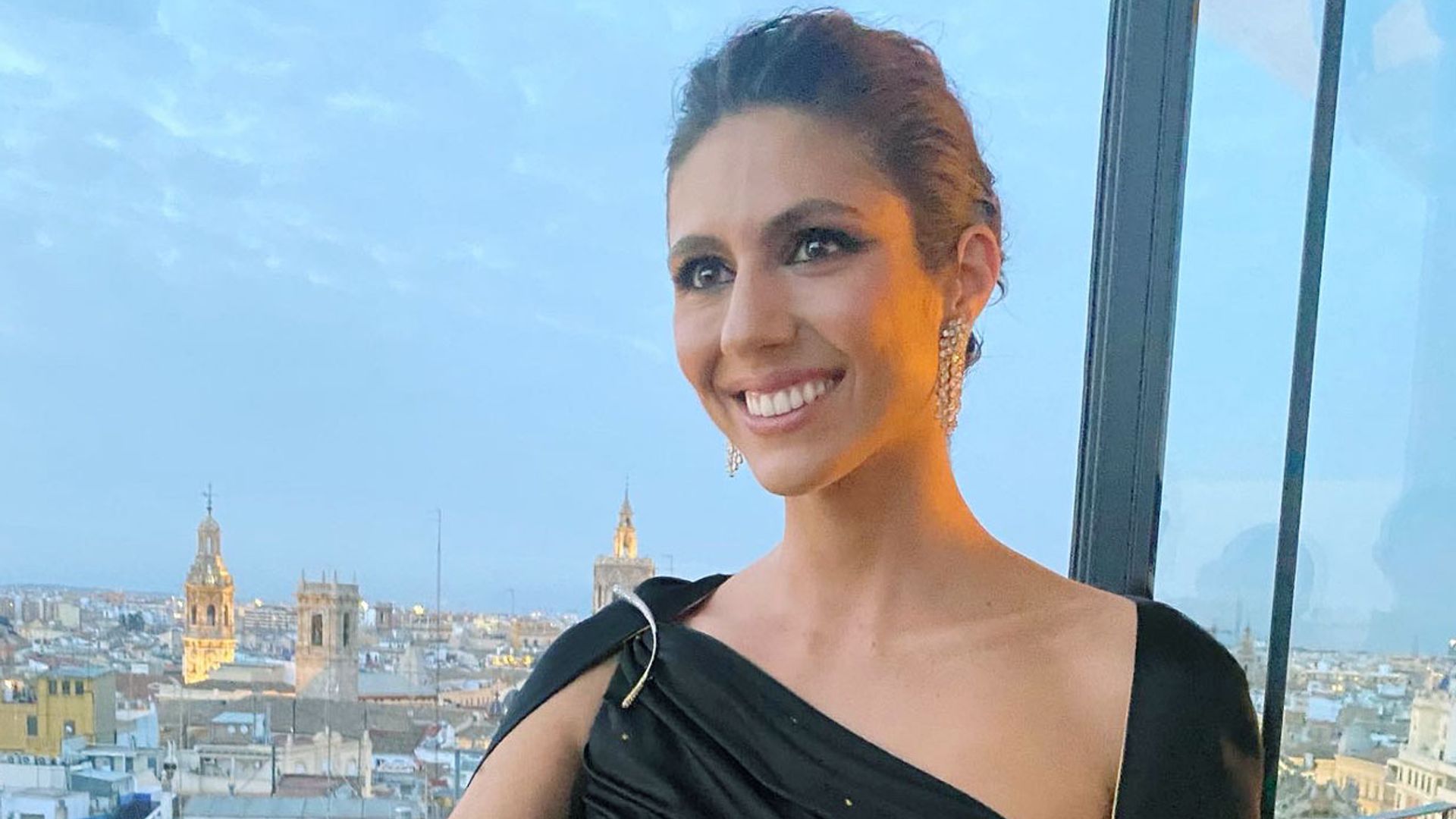 Un vestido único creado por ella misma: Ana Cristina Portillo nos cuenta todos los detalles de su look en los Goya