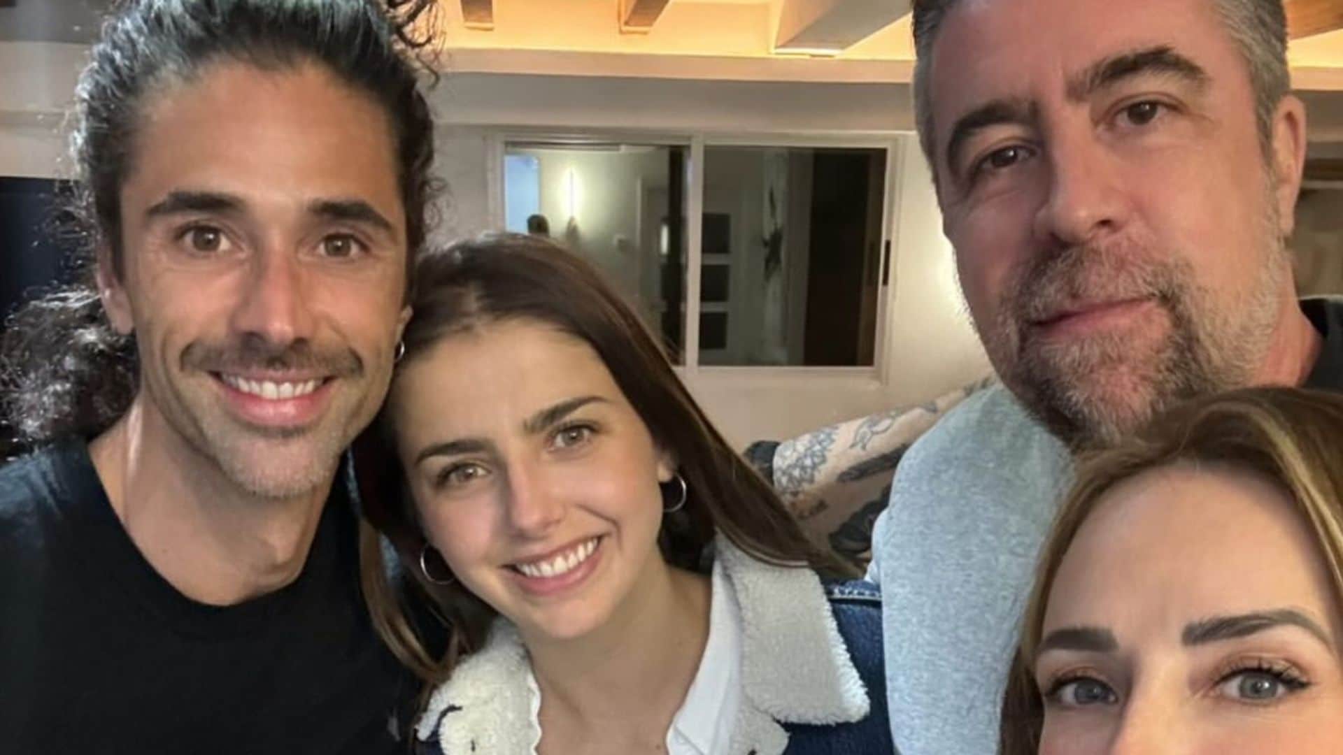 El encuentro de Michelle Renaud y Matías Novoa con 'La Choco' y Rafa Sarmiento en Madrid