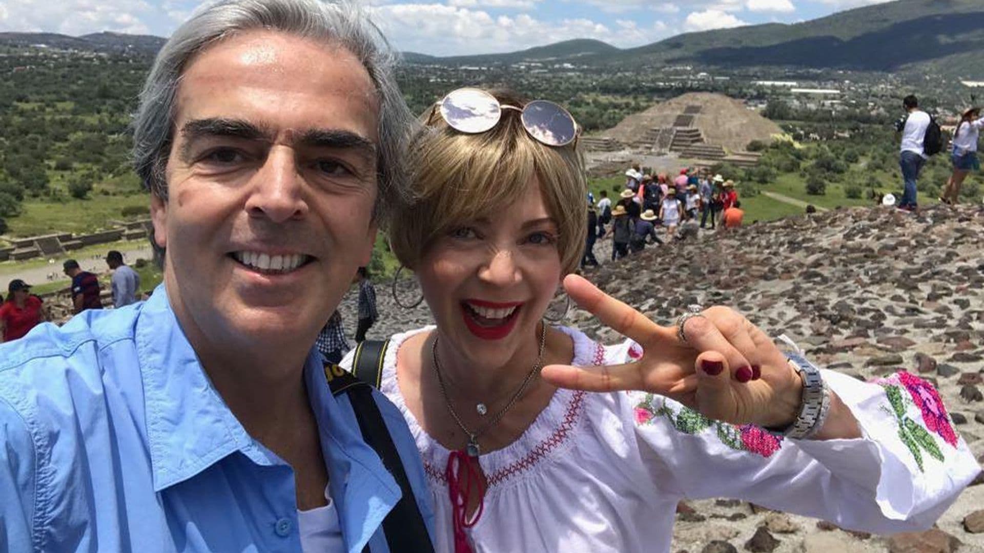 Viudo de Edith González presenta a otro gran amor de la actriz