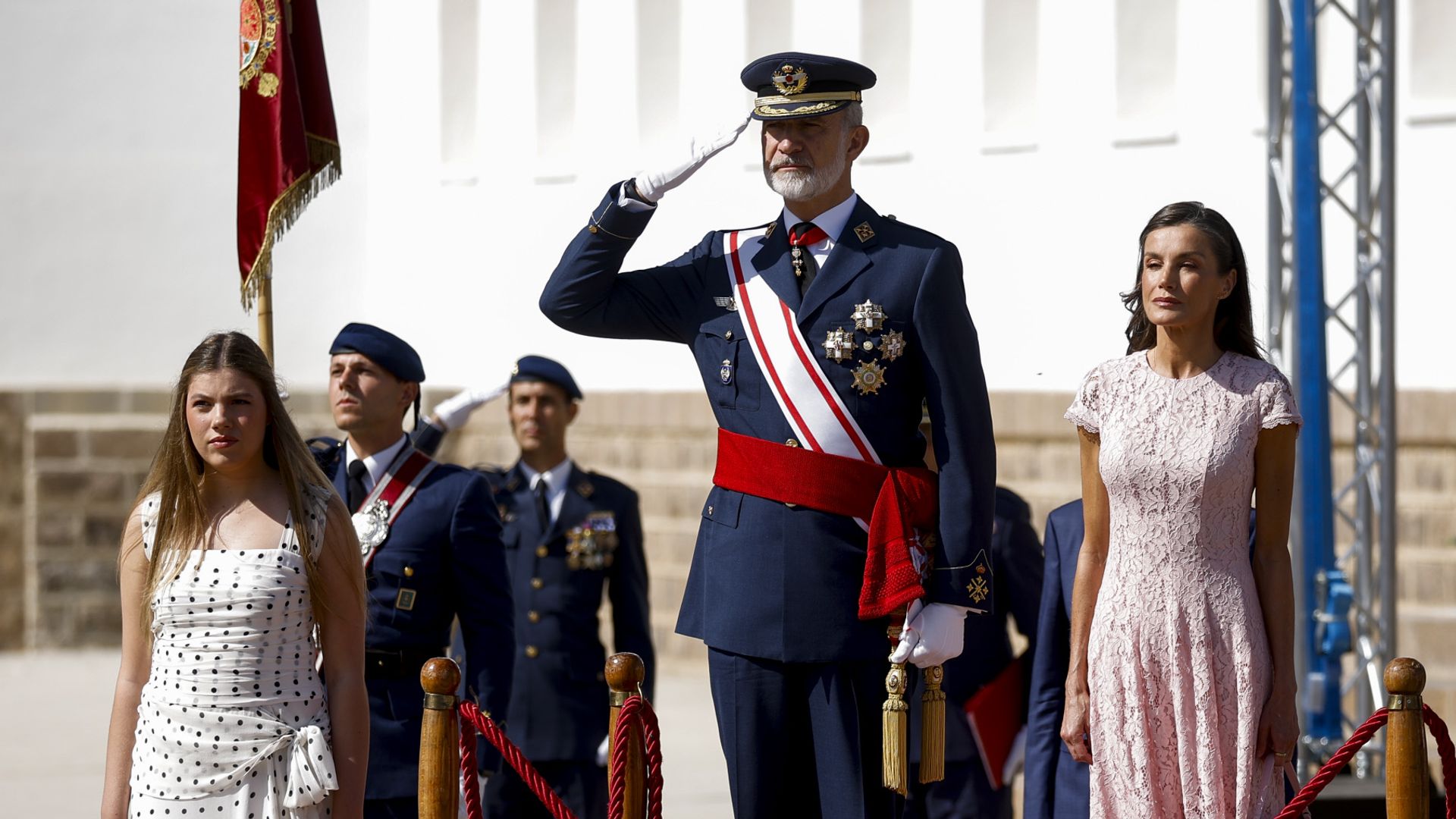EN DIRECTO. La princesa Leonor se despide del Ejército después de 3 años de formación: la emoción de una jornada histórica