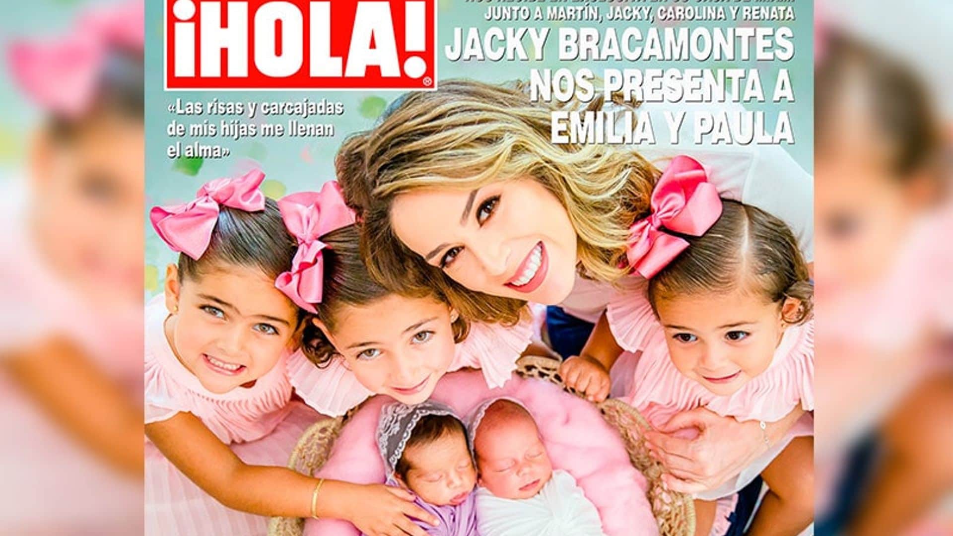 En ¡HOLA!, Jacky Bracamontes y Martín Fuentes nos presentan a sus mellizas, Emilia y Paula