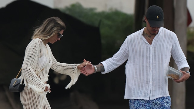 Alejandra Rubio y Carlo Costanzia Flores en Ibiza 19 Junio 2024