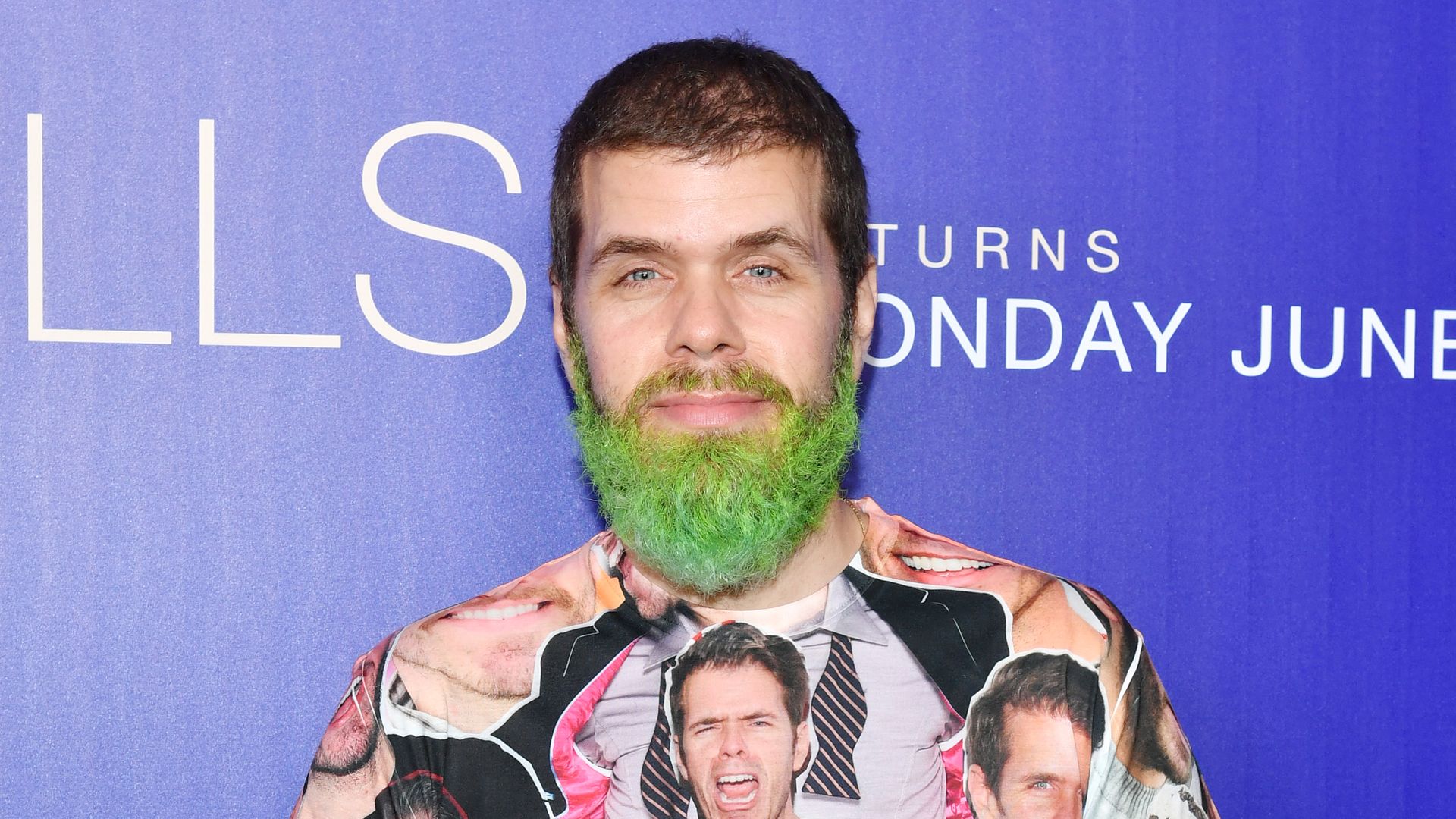 El bienestar de Perez Hilton preocupó a sus seguidores, pues en un en vivo el pasado 4 de agosto, lo vieron con un comportamiento errático.