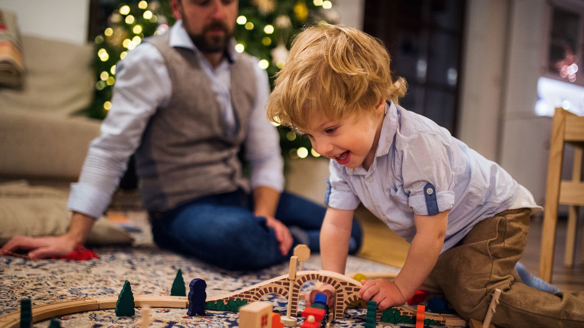 Núria Pedrós, pedagoga: "El juguete se regala, no se impone; es fundamental que el niño participe de manera activa en la elección de aquello que va a recibir"