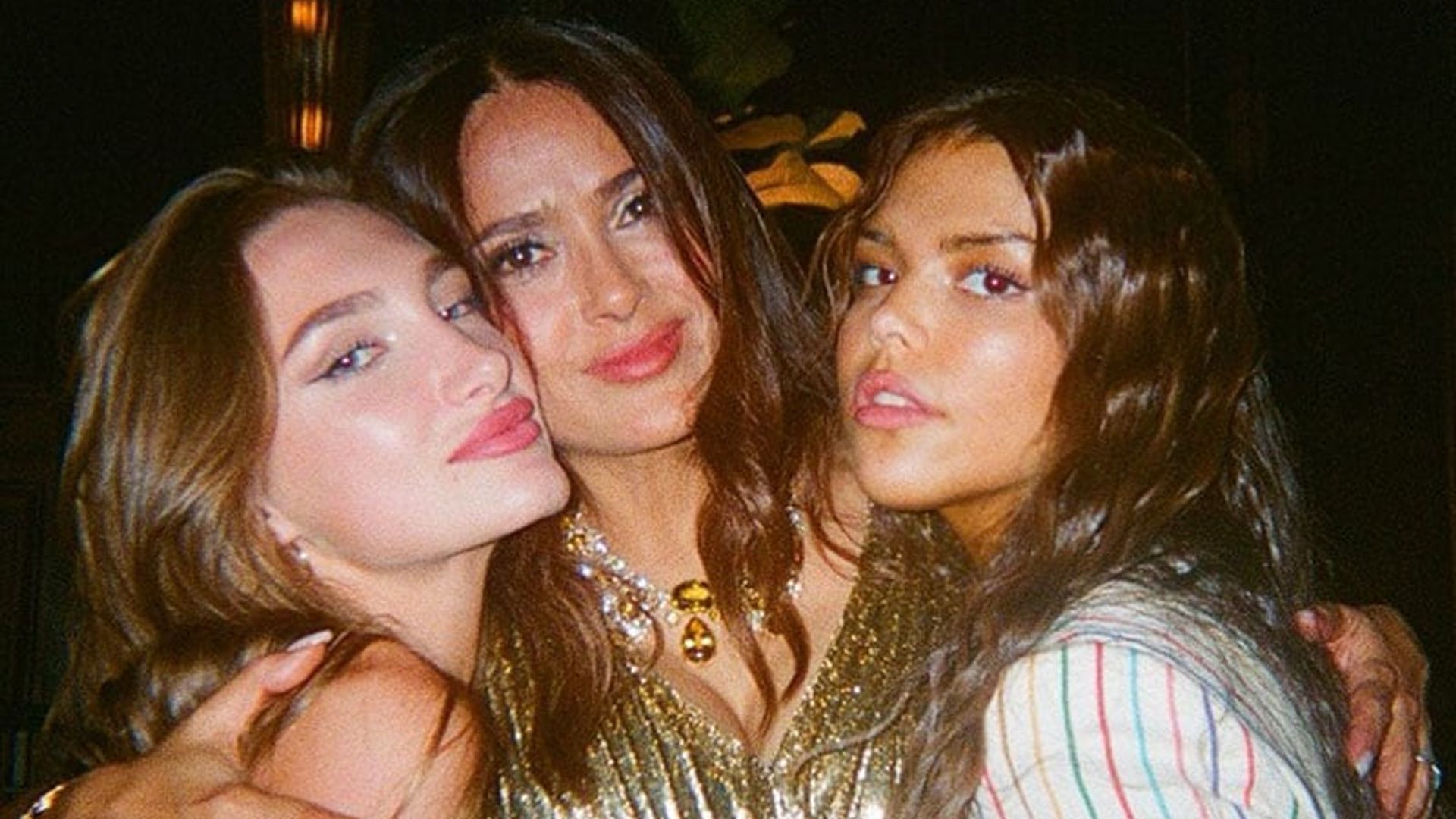 Bu Cuarón comparte un especial recuerdo con Salma Hayek y su hijastra, la guapa Mathilde Pinault