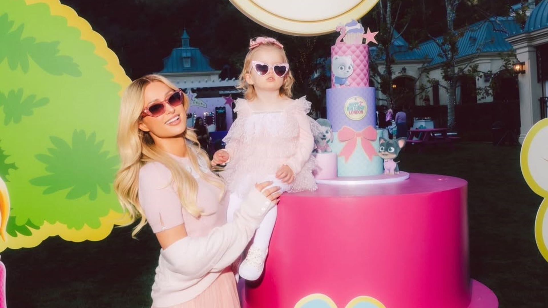 Paris Hilton y su hija London.