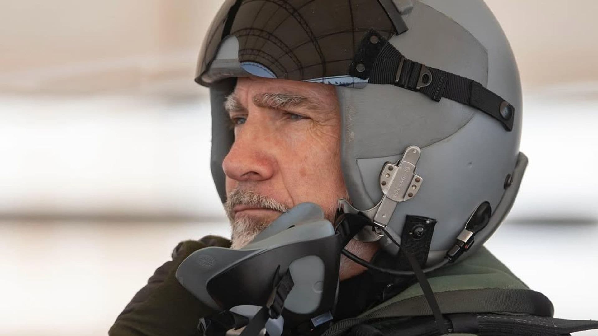 Felipe VI, al más puro estilo Top Gun: prueba un nuevo avión de entrenamiento del Ejército del Aire y del Espacio