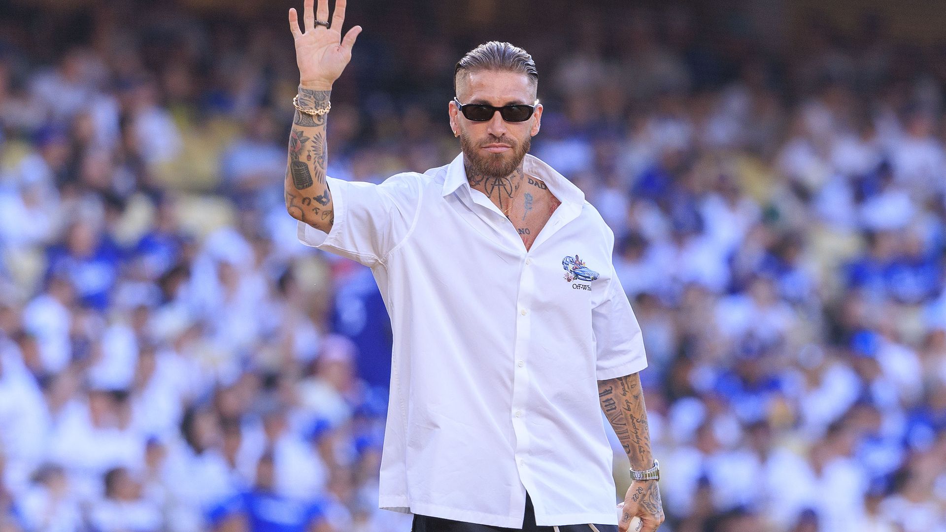 Sergio Ramos cambia el balón por el micrófono y sueña con un Grammy tras su primer single 'Cibeles'