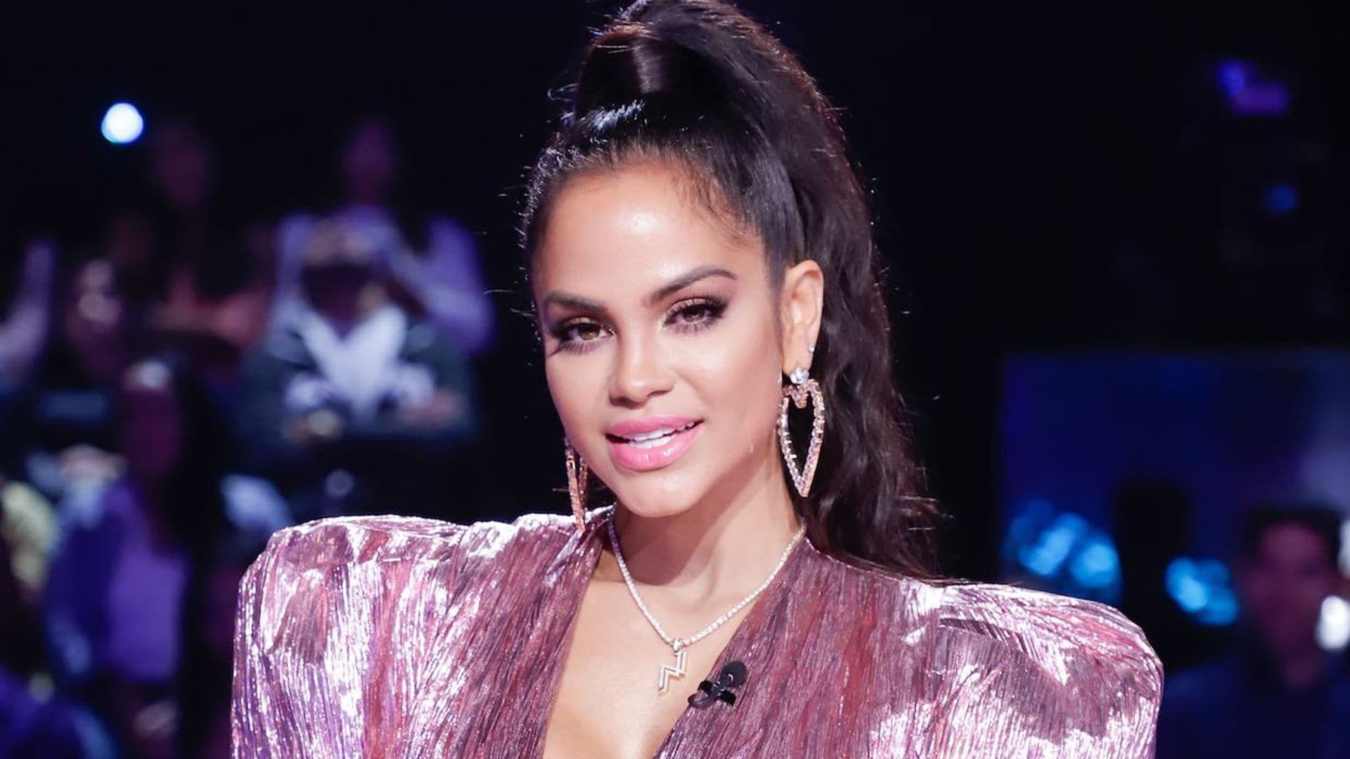 Natti Natasha, lista para revolucionar un pueblo de 200 habitantes en su próximo concierto