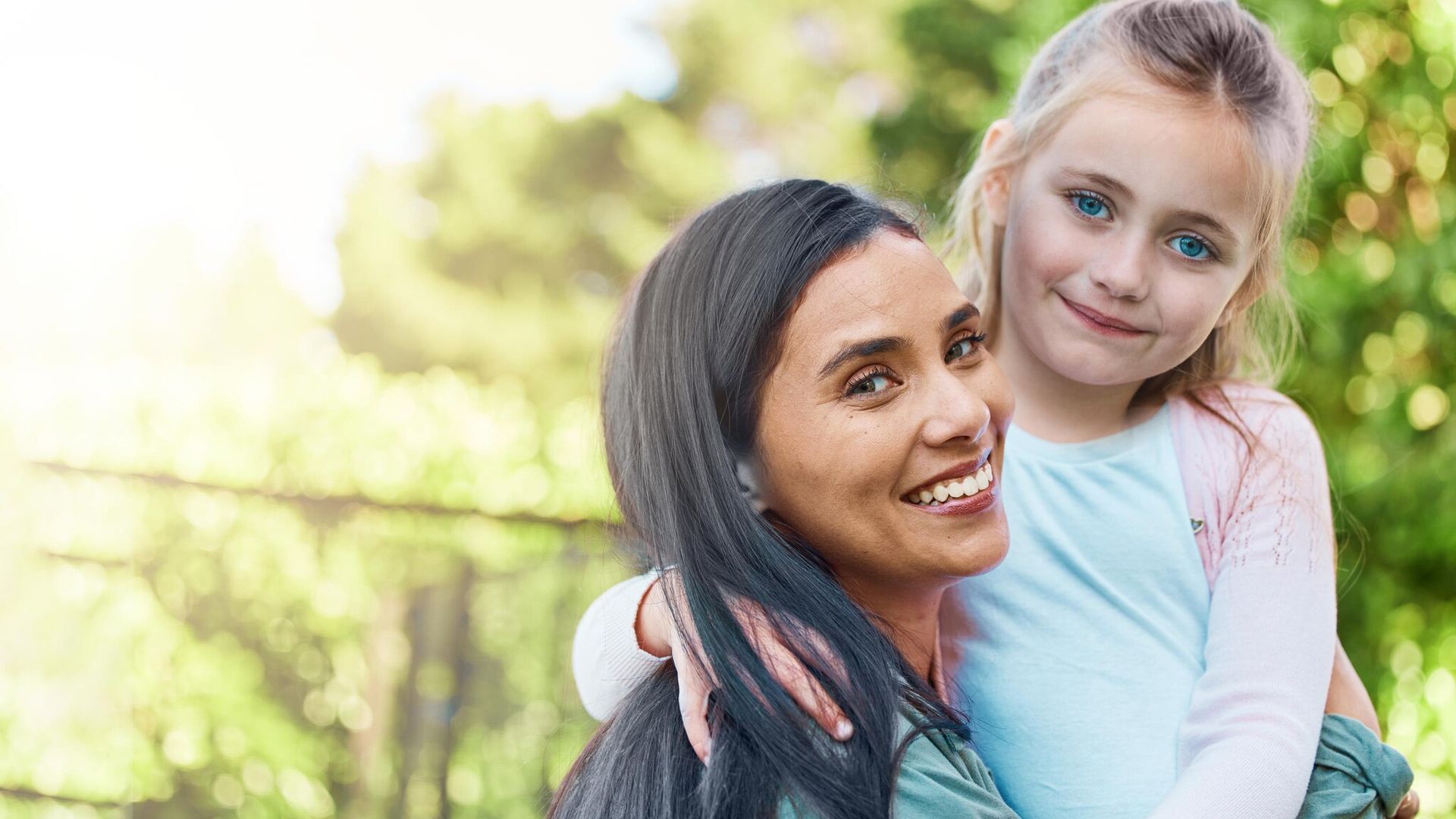 ¿Sabes cuáles son las diferencias entre adoptar o acoger a un niño?