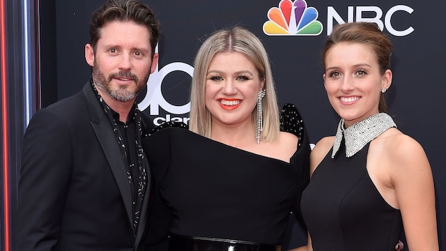 Kelly Clarkson con Brandon Blackstock y Savannah, hija mayor de él.