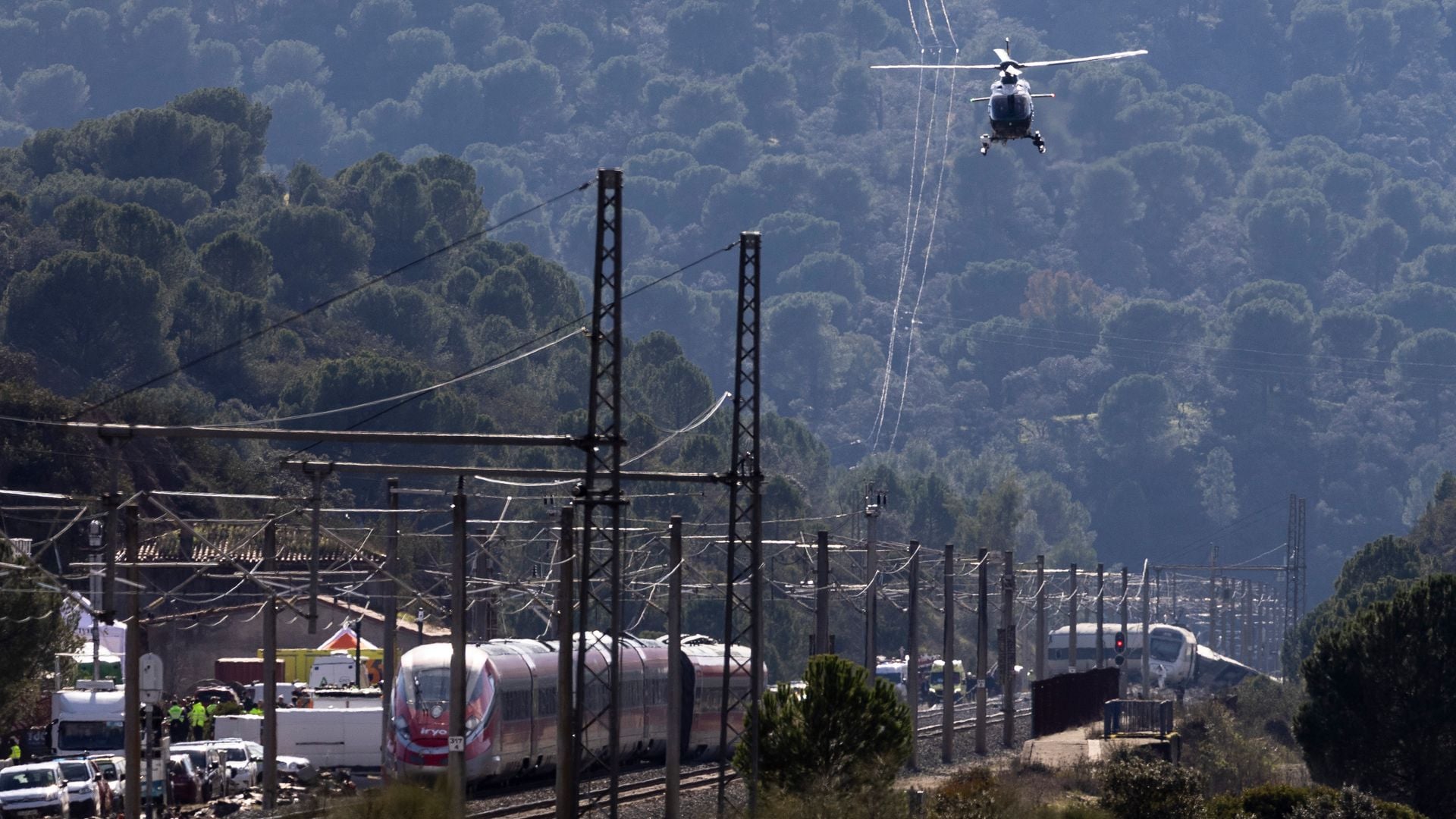 El relato de los testigos muestra el drama vivido en el accidente de trenes en Adamuz: del periodista de RTVE a la joven que viajaba junto a su hermana embarazada