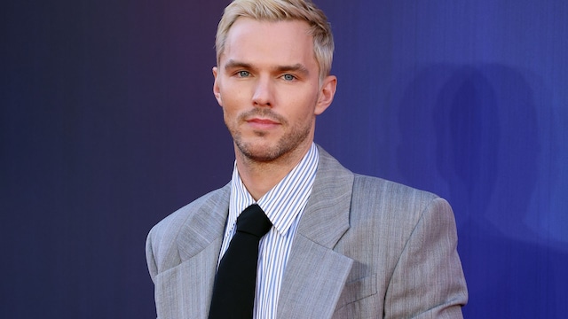 Nicholas Hoult en la premier de Superman