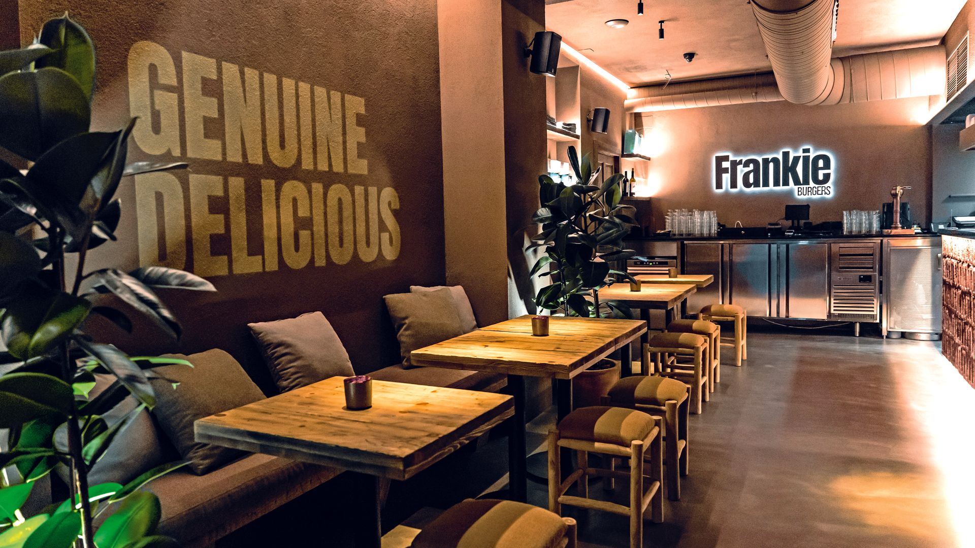 Local FRANKIE BURGERS Lagasca, hamburguesas gourmet en Madrid