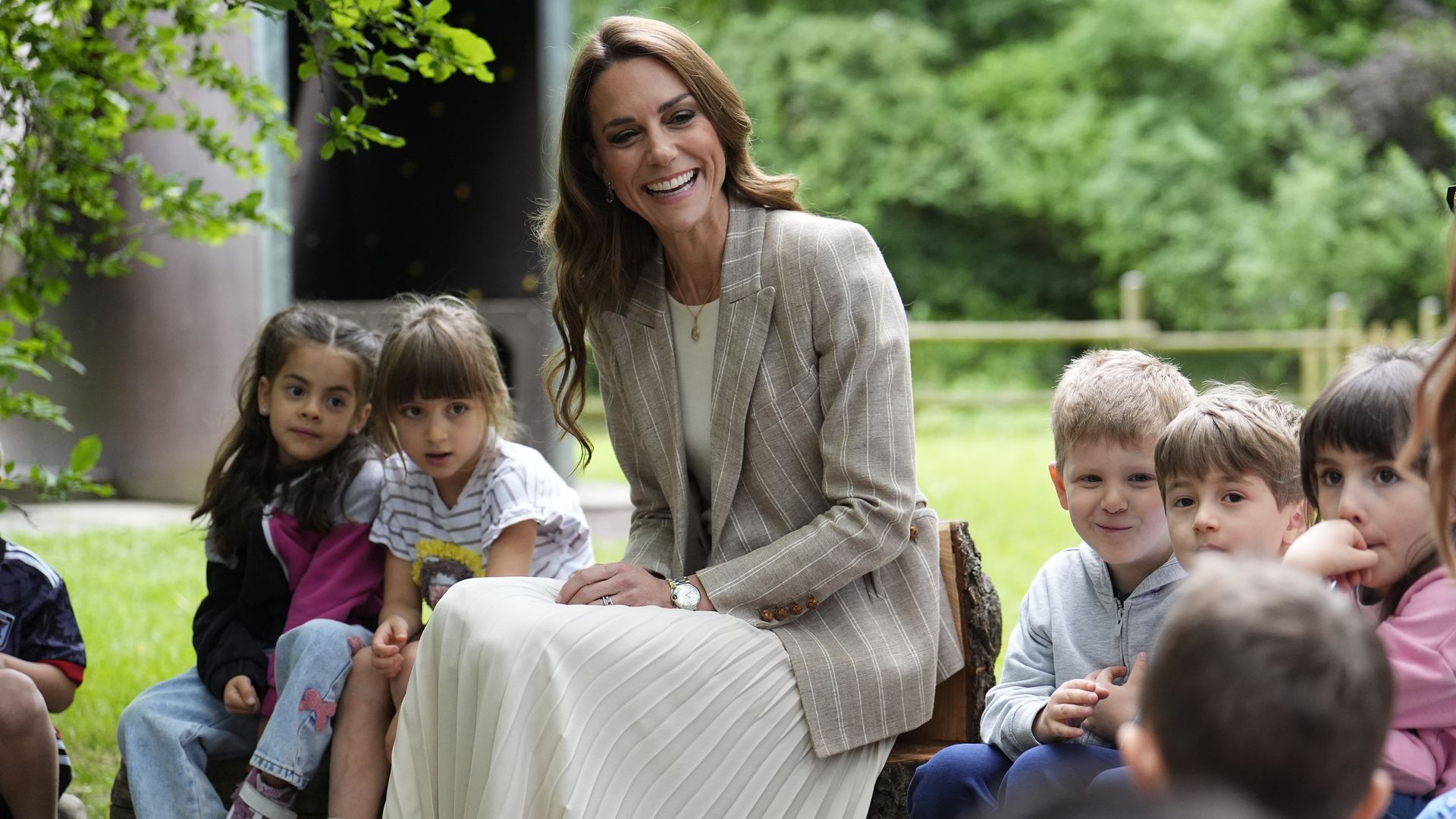 Kate Middleton visita la escuela infantil Savlador Allende en Italia