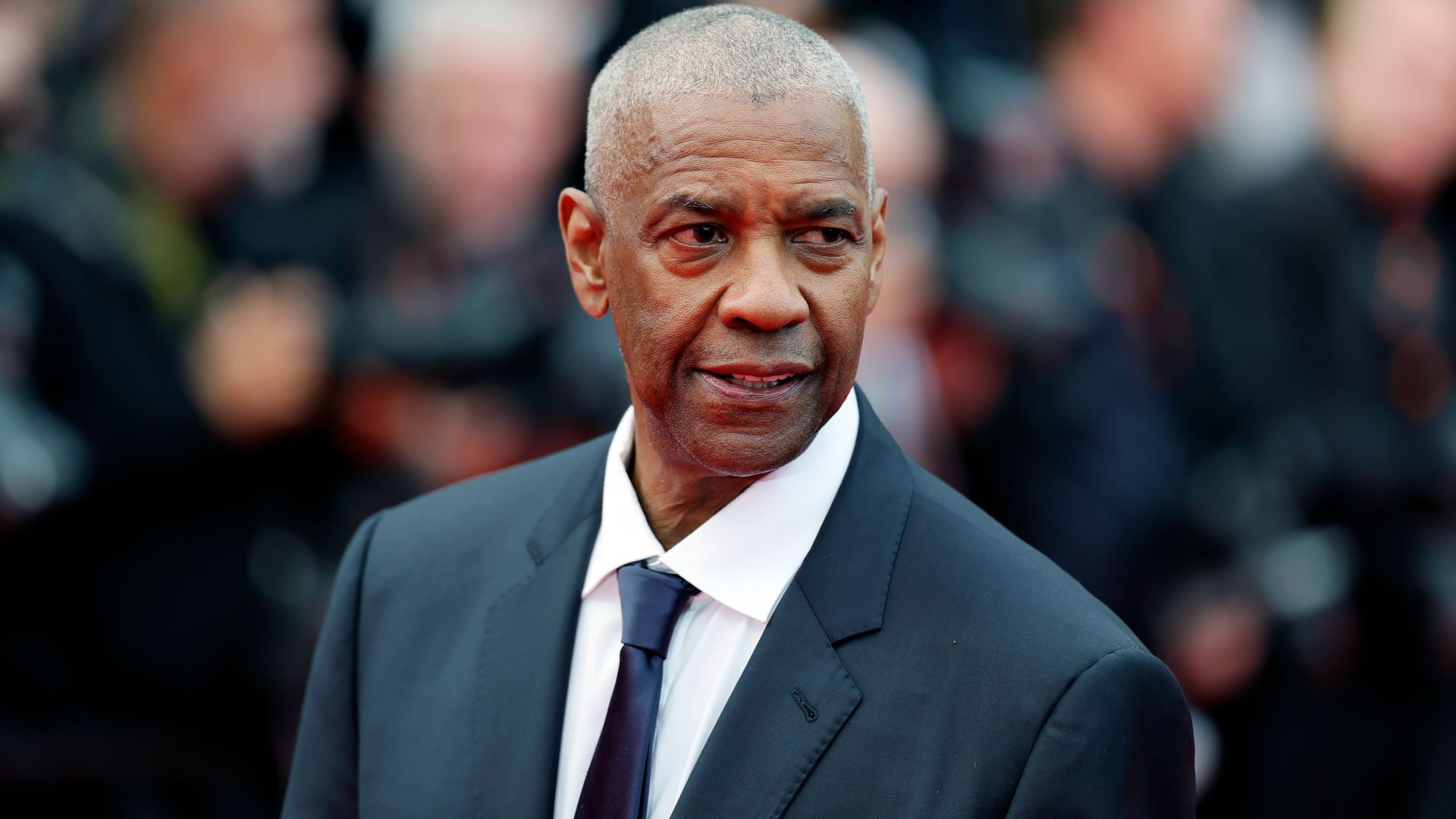 Denzel Washington protagoniza un tenso momento con un fotógrafo en Cannes, ¿qué pasó?