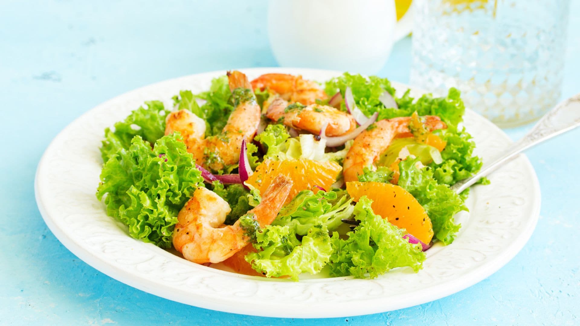 Ensalada de gambas con mandarina