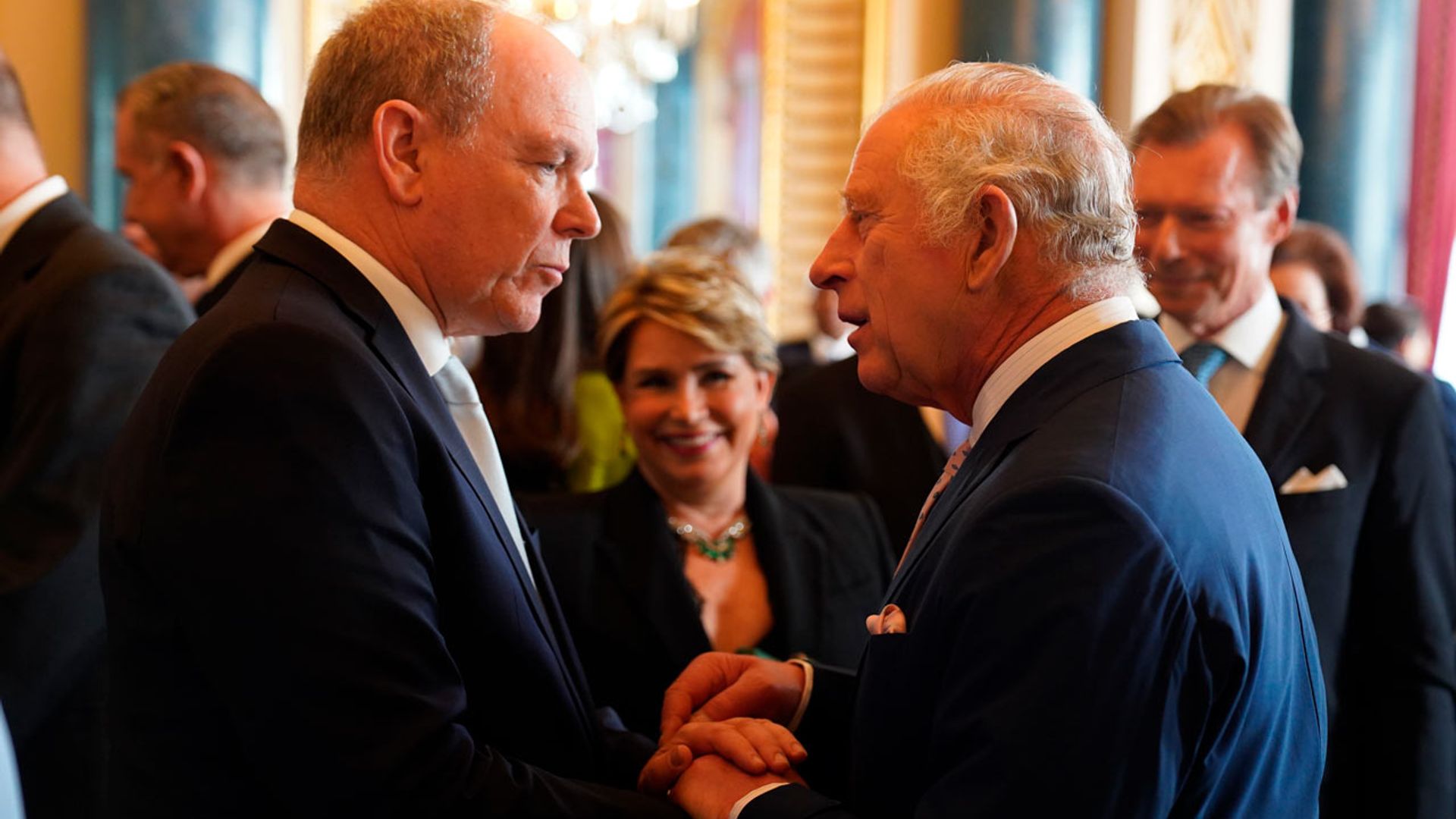 El cariñoso mensaje de Alberto de Mónaco a Carlos III tras conocer su