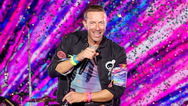 Chris Martin compartió un video desde Hong Kong para sus fans, quienes estén atravesando por una complicada situación de depresión 