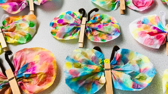 mariposas de colores con materiales reciclados manualidades 