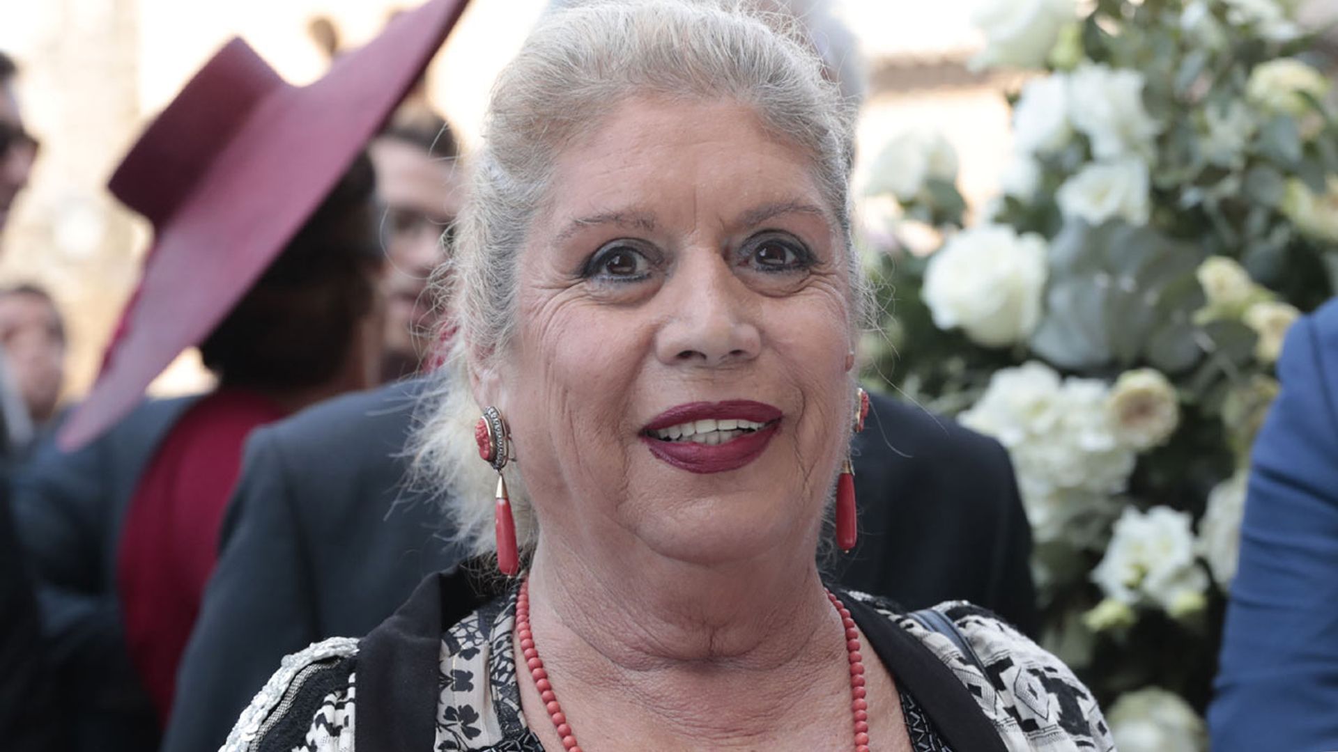 María Jiménez experimenta una 'ligera mejoría', aunque su pronóstico sigue siendo grave