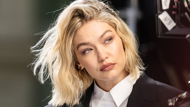 Rostro de Gigi Hadid con pelo corto rubio