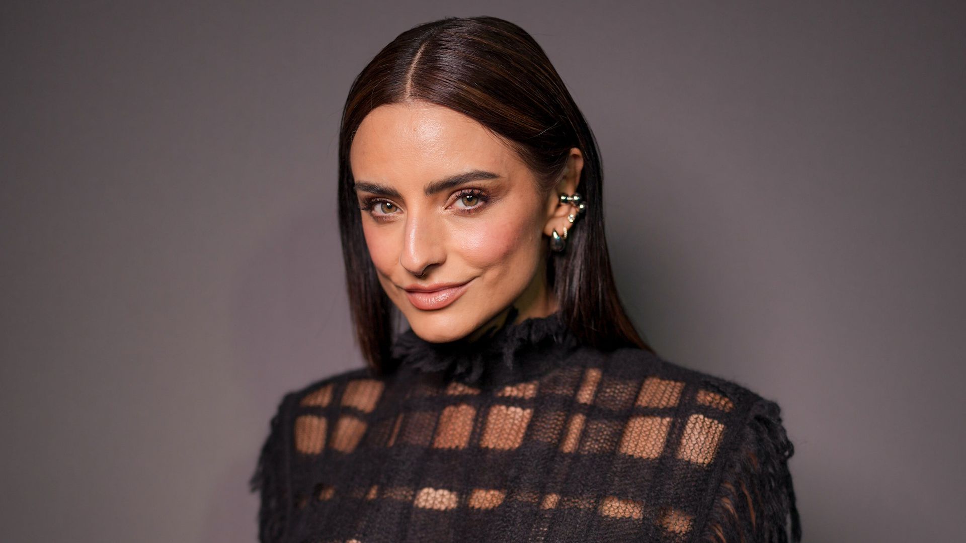 Aislinn Derbez se sincera sobre la relación con su famoso padrastro: 'Estuvo más presente que mi papá'