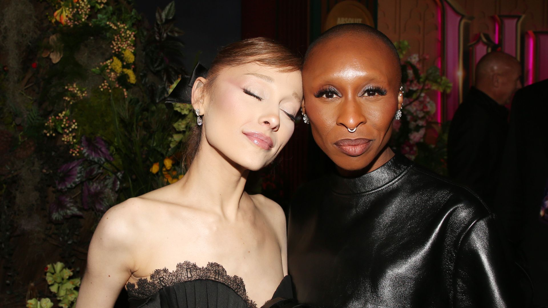 Ariana Grande y Cynthia Erivo en la premier de "Wicked: For Good" en Nueva York.