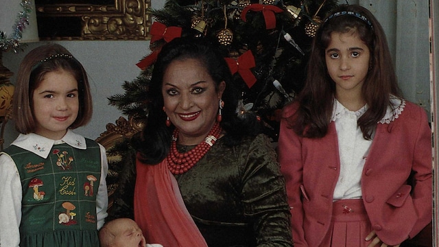 Lola Flores con sus tres nietos en su última entrevista